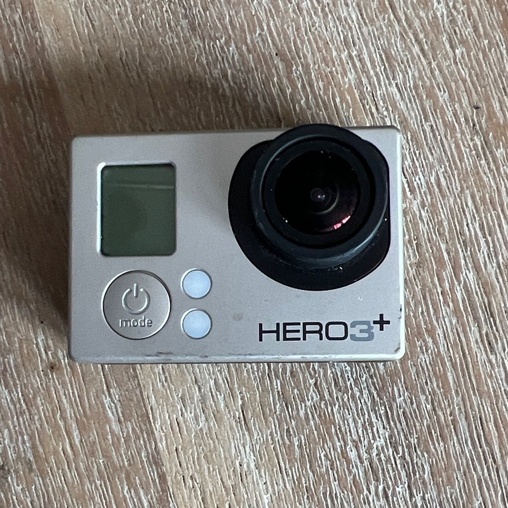 GoPro HERO3+ Silver Edition Camera - Picture 3 of 3